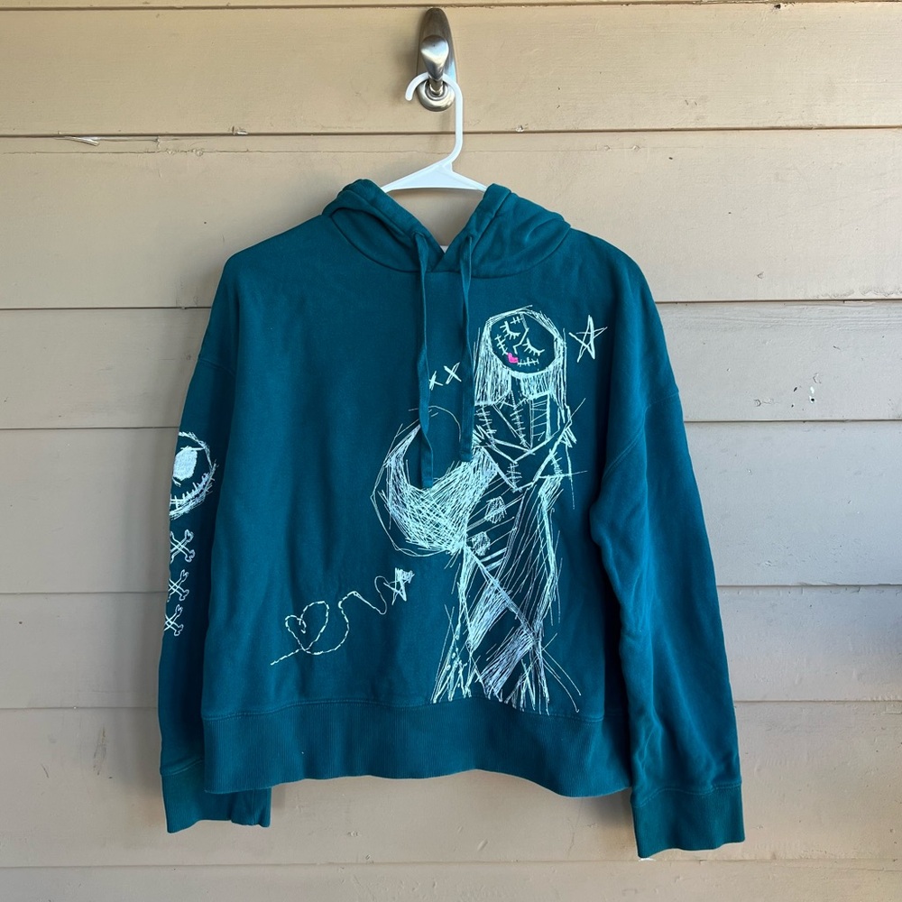 Disney The Nightmare Before Christmas Women's Sally Pullover Hoodie Green Sz L